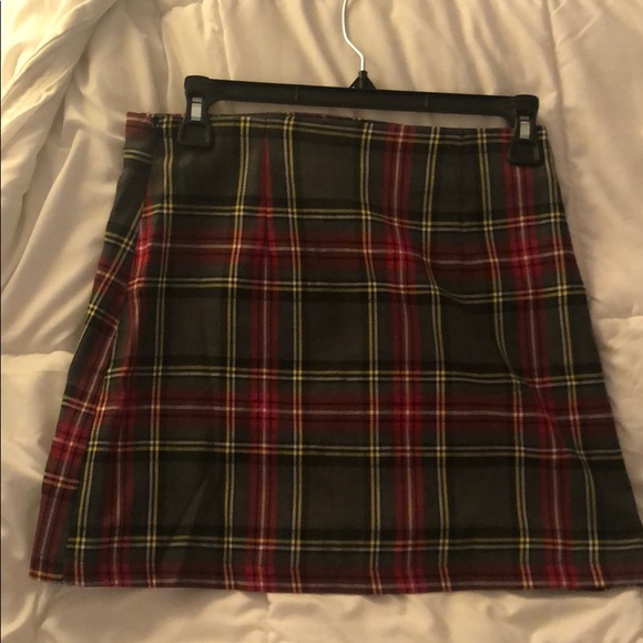 Forever 21 Dresses & Skirts - Forever 21 Adorable Plaid Skirt